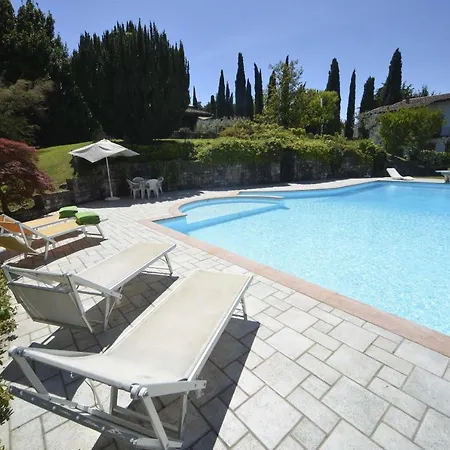 Portesina, Lakefront With Private Pool And Garden Sleeps 10 * San Felice del Benaco