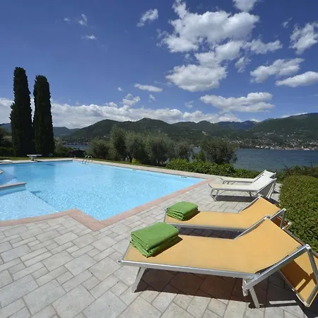 Villa Portesina, Lakefront With Private Pool And Garden Sleeps 10 *